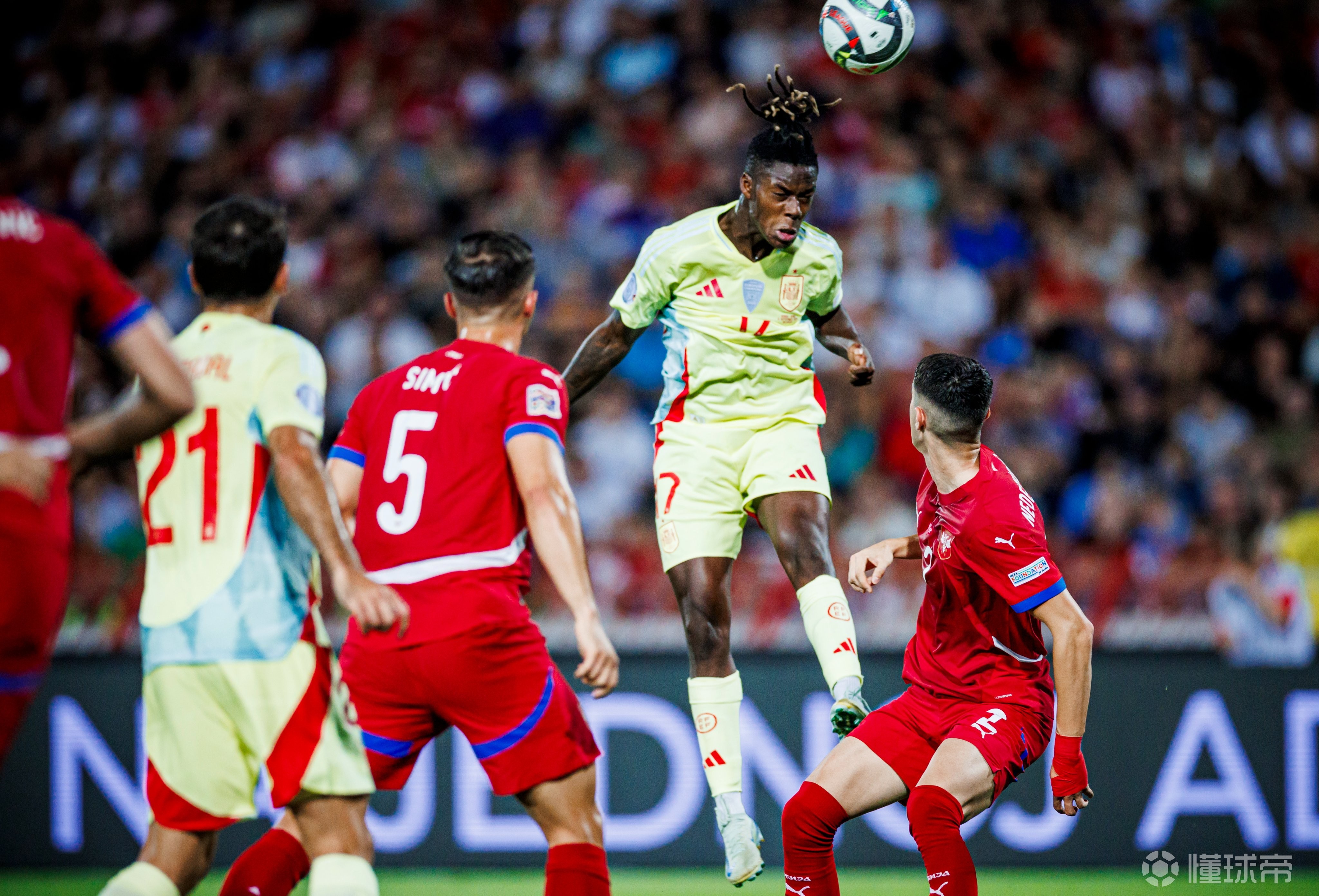 西班牙队将与克罗地亚队争夺胜利 西班牙队将与克罗地亚队争夺胜利