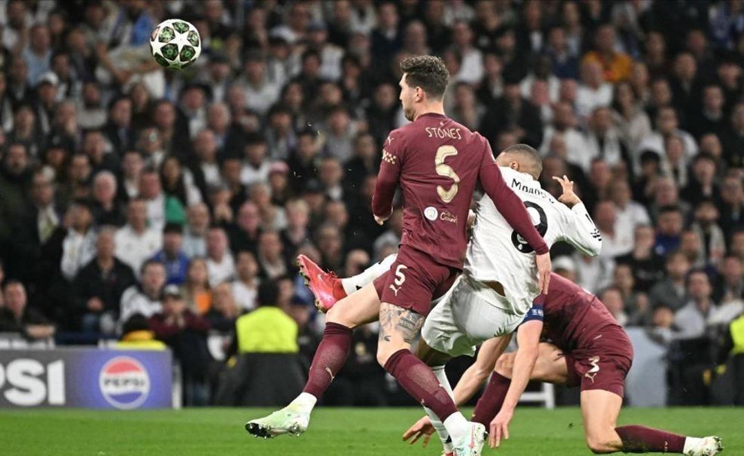 曼城遭遇德国不敌，西甲局势紧张的简单介绍