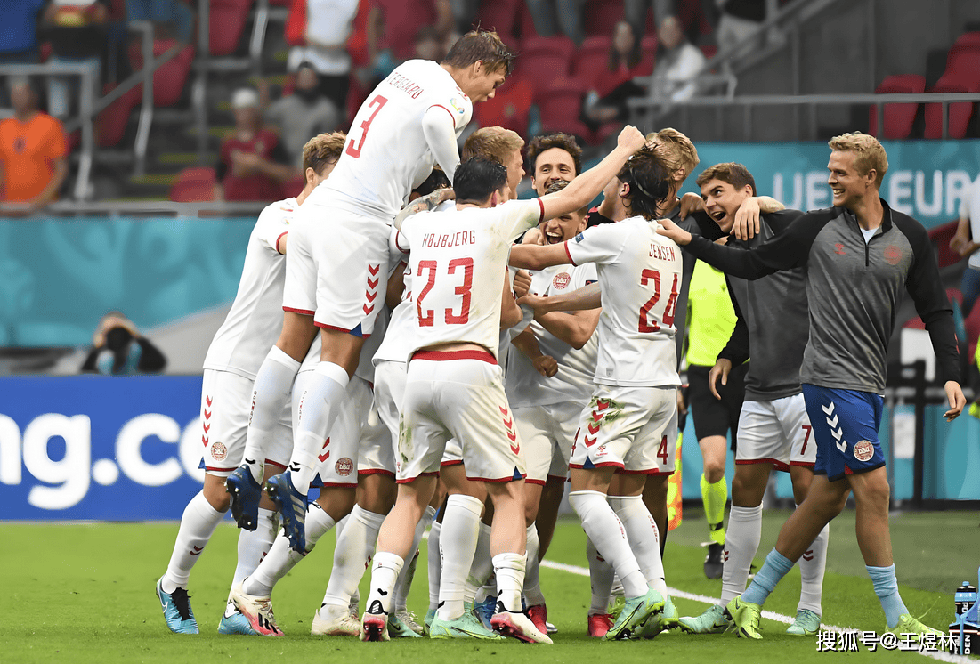 双方备战欧国联联赛,备受瞩目 双方备战欧国联联赛,备受瞩目