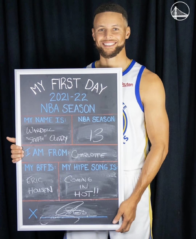 勇士霸气归来！库里汤普森再度携手夺冠