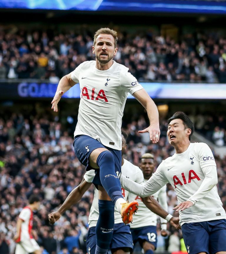 西亚劲旅稳操胜券，赢得关键胜利