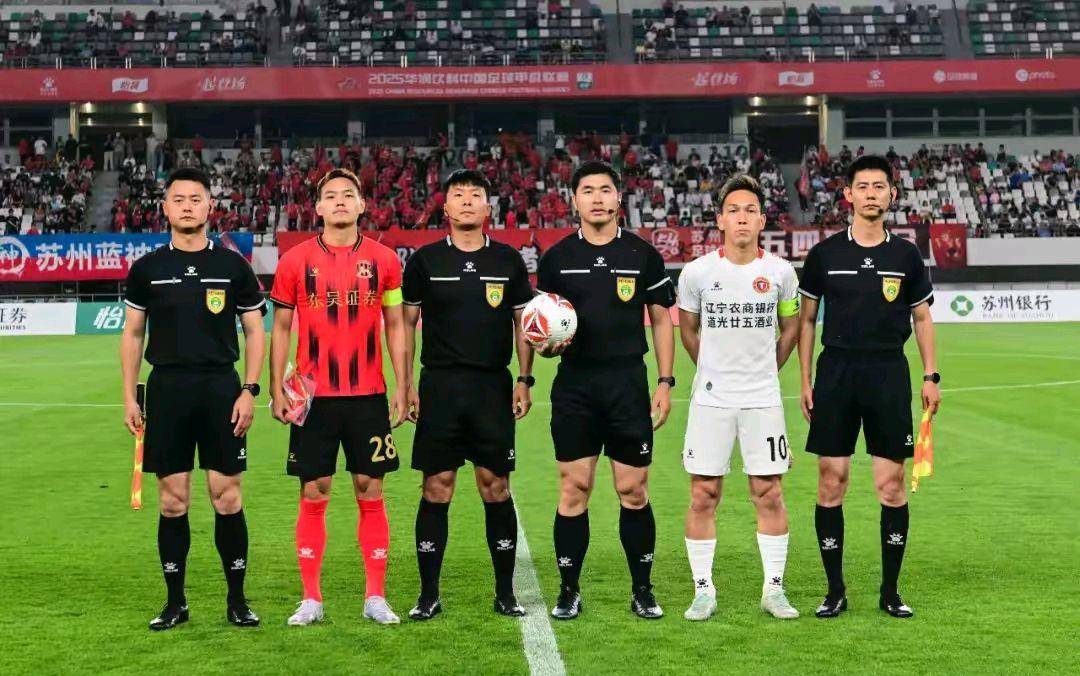 引人入胜，顶尖球队的激战精彩纷呈的简单介绍