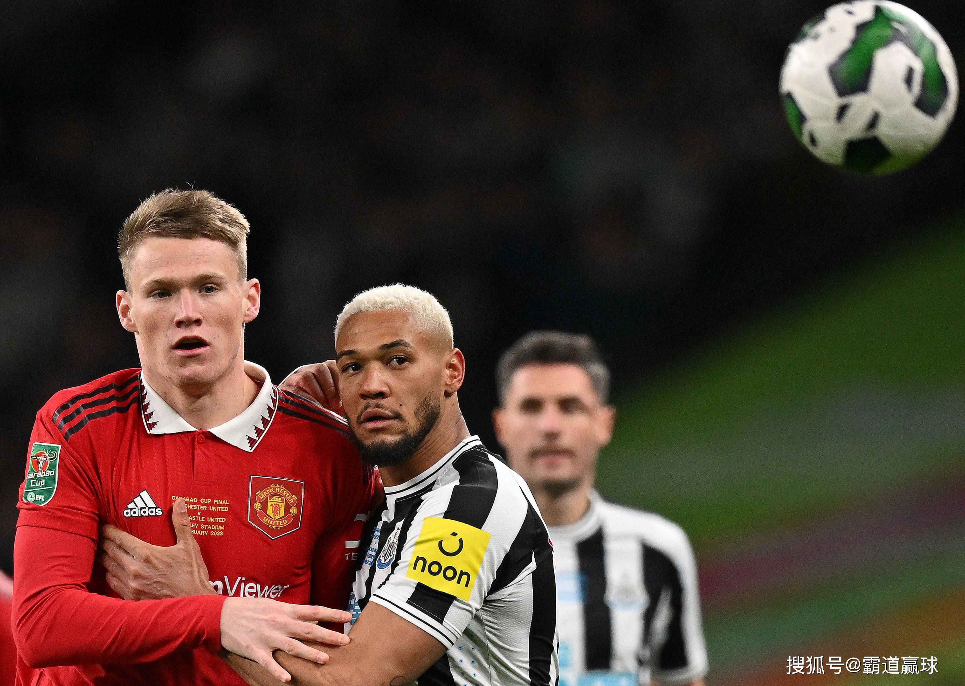 曼联客场收获胜利,逆袭击败纽卡斯尔联 曼联客场收获胜利,逆袭击败纽卡斯尔联