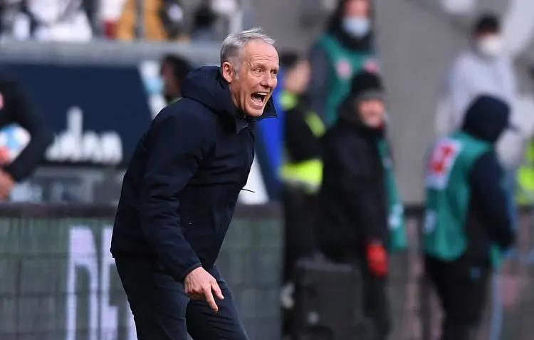 关于弗赖堡主帅对未来比赛充满信心的信息