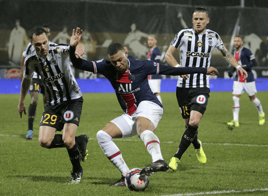 包含巴黎圣日耳曼客场大胜瓦朗谢纳,领跑积分榜的词条 包含巴黎圣日耳曼客场大胜瓦朗谢纳,领跑积分榜的词条