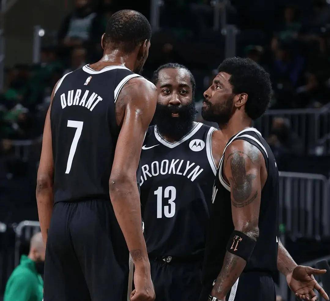 快船击败篮网，保持领先优势