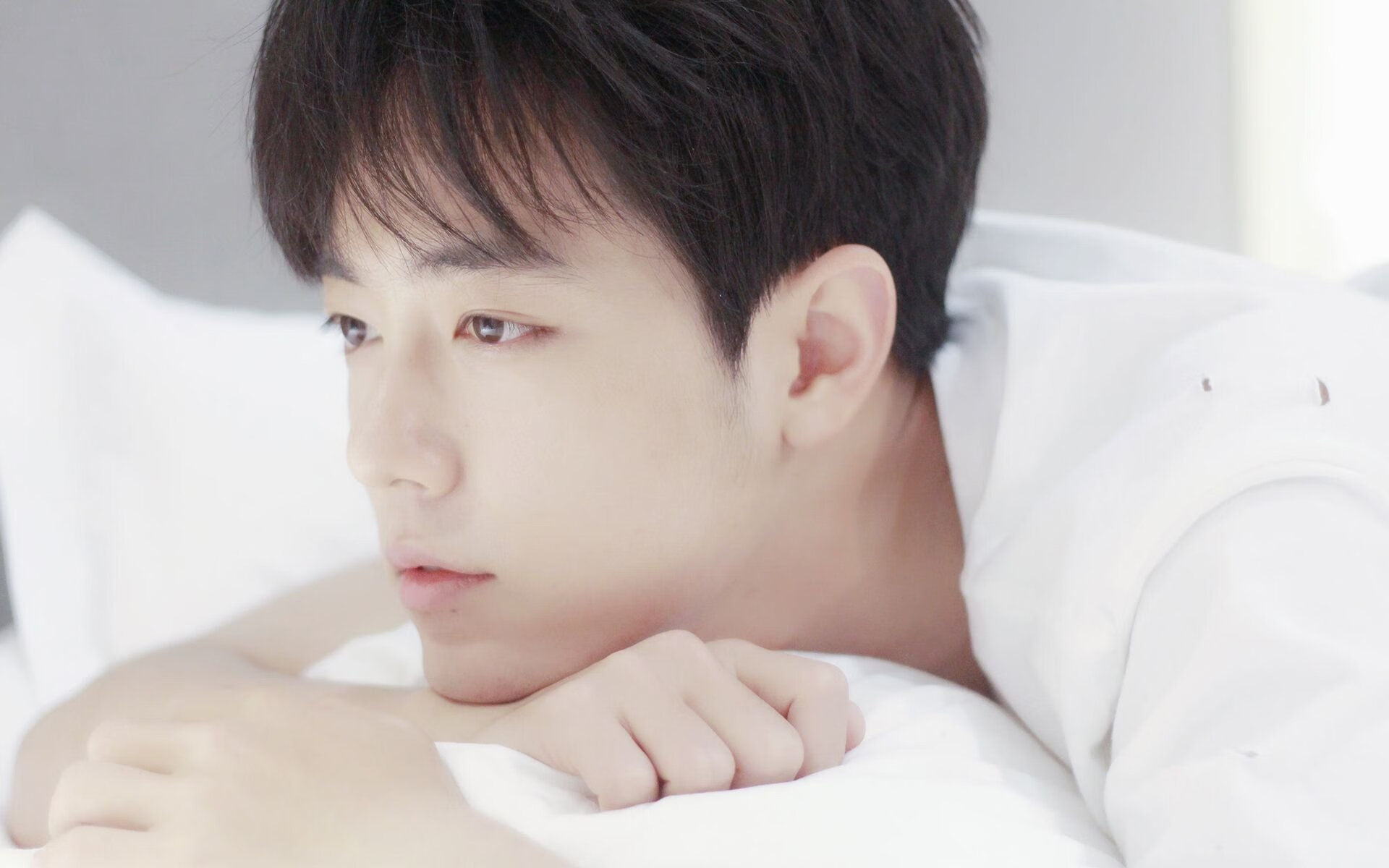 双线鏖战，绿茵场与赛车场的统治力共鸣