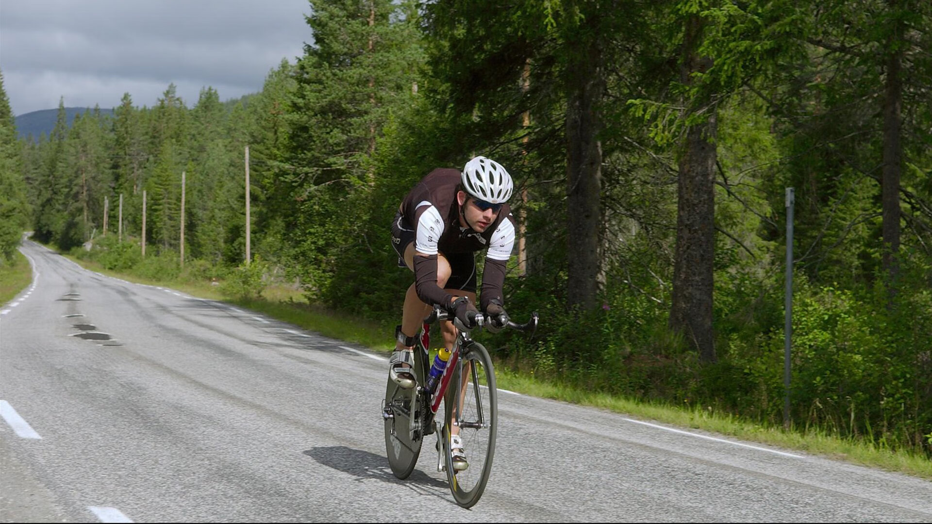 超现实足球风暴，当努涅斯评分面板炸裂，曼联铁蹄踏平哥伦比亚