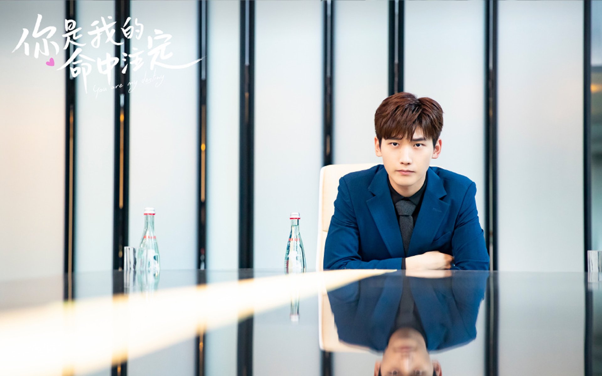 本泽马暮年壮心未已，黄色潜水艇青春风暴正劲，法兰西大地的足球辩证法